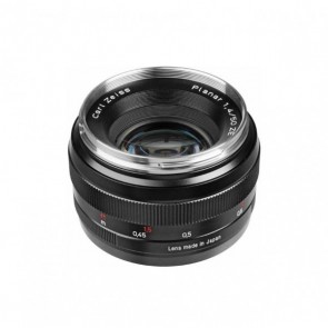 Carl Zeiss ZE 1.4/50mm (Canon) Black Macro Lens